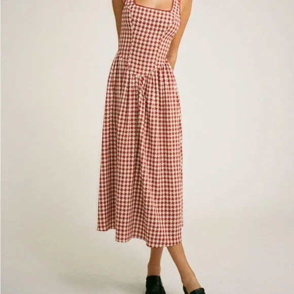 Rumored Toulouse Midi Dress Cherry Pie - Picture 2 of 5